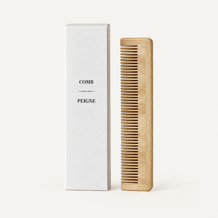 Bamboo Comb in Pre-Cut FSC Paper Box – 125mm – Box of 500, studio photo